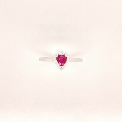Bague en or blanc rubis et diamants