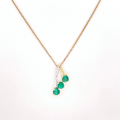 Collier en or jaune 750/1000 diamants et émeraudes