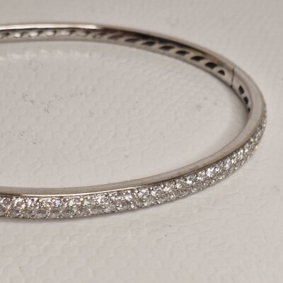 Bracelet jonc ouvrant diamants double rang or Blanc