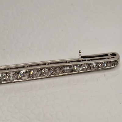 Broche or blanc 18 carats et diamants