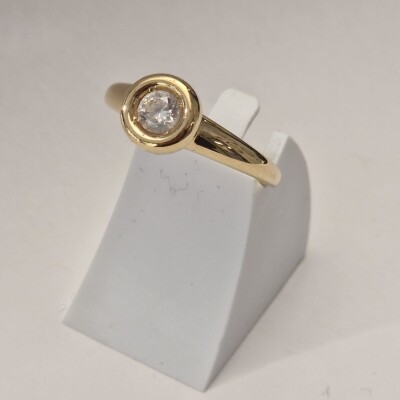 Solitaire diamant or jaune