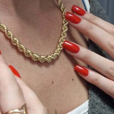 COLLIER OR