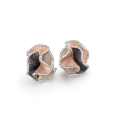 Boucles d'oreilles série Sultana en or rose champagne, naural beige et lave noire 18Kt avec diamants