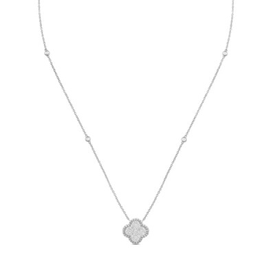 Collier trèfle en or gris 18 carats et diamants naturel