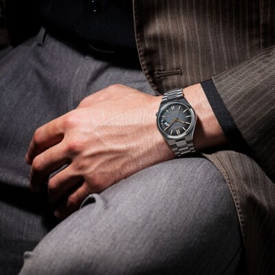 Montre Tsuyosa 37mm “Time Slip” NJ0200-50E