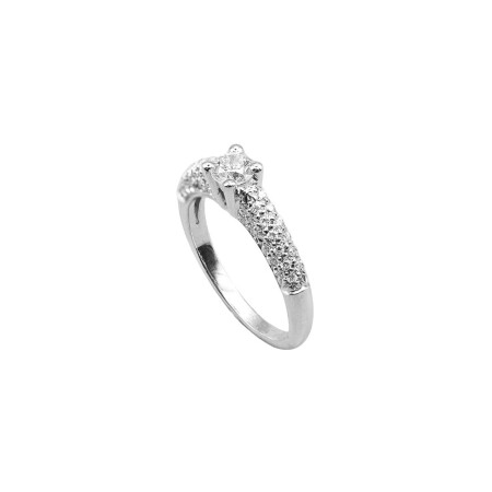 Solitaire en or blanc, pavage diamants