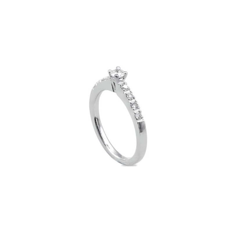 Bague en or blanc, ensemble diamants 0.35ct