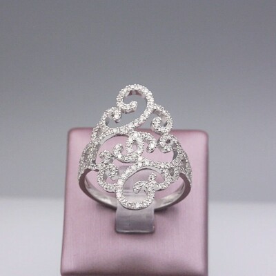 Bague en or blanc et diamants 0.7ct