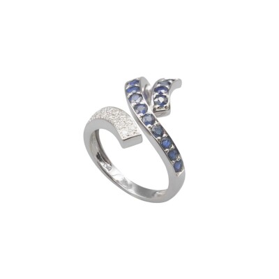 Bague en or blanc, saphirs et diamants