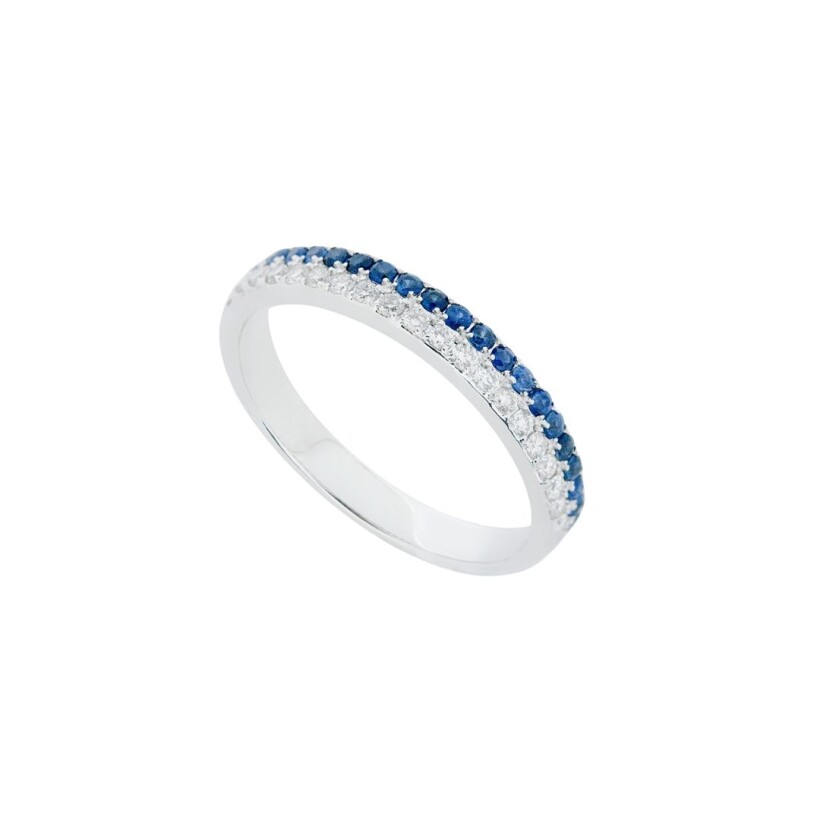 Bague en or blanc, saphirs et diamants