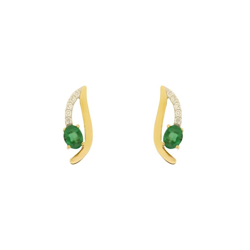 Boucles d\'oreilles émeraudes et diamants, or jaune