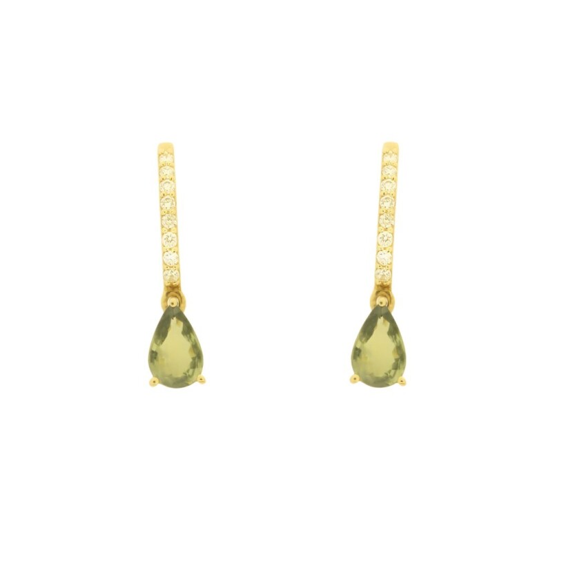 Boucles d\'oreilles saphirs verts et diamants, or jaune