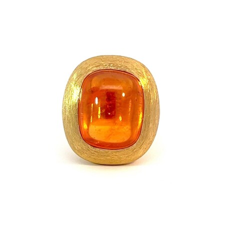 Bague en or jaune brossé Grenat mandarin