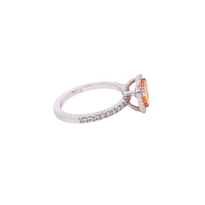 Bague en or blanc grenat mandarin trillion et diamants