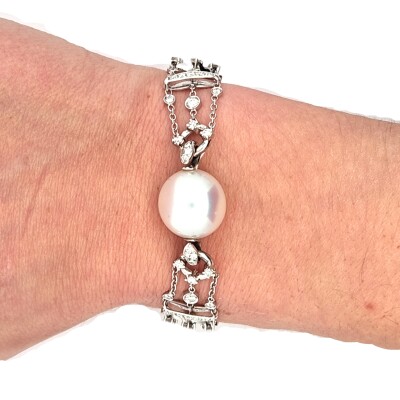 Bracelet en or blanc, diamants et perle australienne