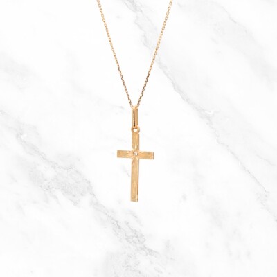 Pendentif Croix en or jaune avec diamant