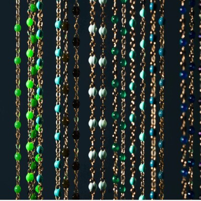 Collier Gigi Clozeau Classique en or blanc et résine vert émeraude, 42cm