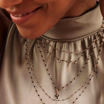 Collier Gigi Clozeau Gigi Suprême en or rose, résine bleu nuit et diamants, taille 45cm