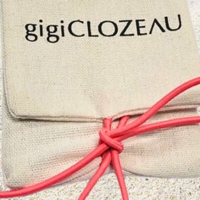 Bracelet Gigi Clozeau Croix en or rose et résine noire