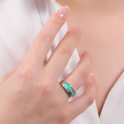 Bague Clozeau HÉLÈNA en or rose, résine rouge et diamants