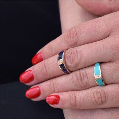 Bague Clozeau en or rose, résine turquoise lagon et diamants
