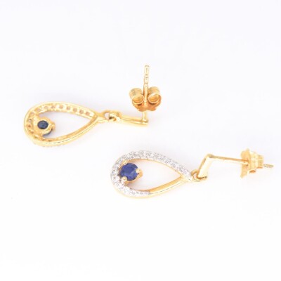 Boucles d'oreilles en or jaune, saphirs et diamants