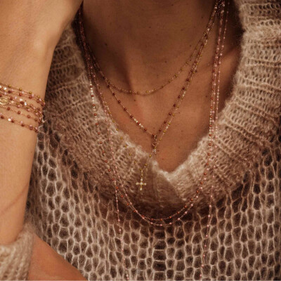 Pendentif Gigi Clozeau Madone en or rose et résine Fauve