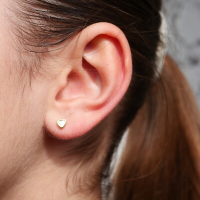 Boucles d'oreilles Cœur Collection Lumière enfant, or jaune 750 millièmes et nacre à vis