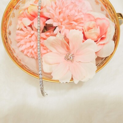 Bracelet Rivière de diamants Ligne Vendôme Collection Lumière or blanc 750 millièmes