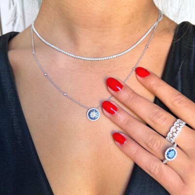 Collier Rivière de diamants Ligne Vendôme Collection Lumière or blanc 750 millièmes