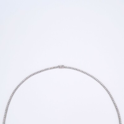 Collier Rivière de diamants Ligne Vendôme Collection Lumière or blanc 750 millièmes