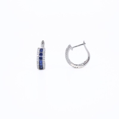 Boucles d'oreilles Ligne Vendôme Collection Lumière or blanc 750 millièmes, saphirs et diamants