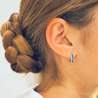 Boucles d'oreilles Ligne Vendôme Collection Lumière or blanc 750 millièmes, saphirs et diamants