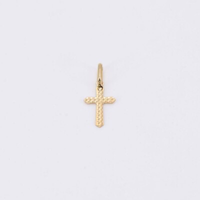 Croix Collection Lumière en or jaune 750 millièmes.