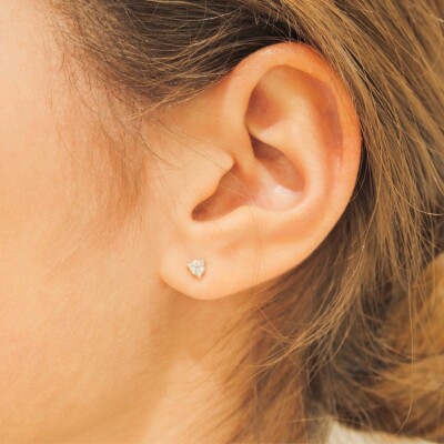 Boucles d'oreilles Collection Poque Joaillier en or blanc 750 millièmes et diamants