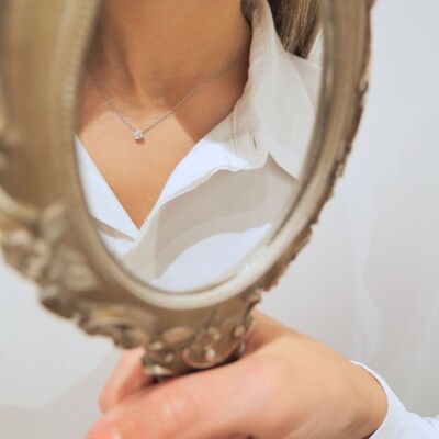 Collier Collection Poque Joaillier or blanc 750 millièmes et diamant 70 centièmes de carat