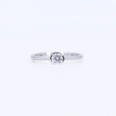 Bague de fiançailles Poque Joaillier en or blanc 750 millièmes et diamant