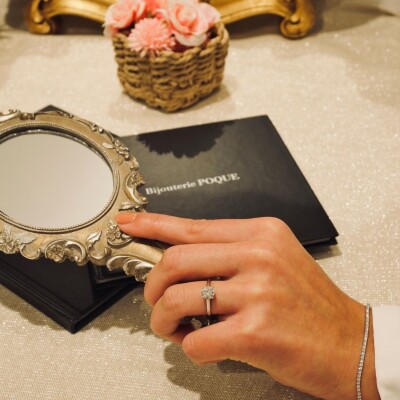 Bague Solitaire Poque Joaillier platine 950 millièmes et diamant un carat