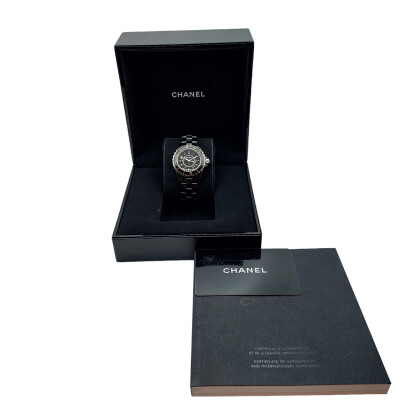 Montre Chanel J12