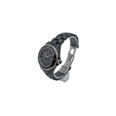 Montre Chanel J12