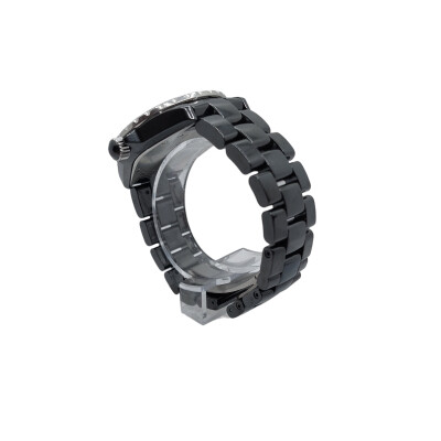 Montre Chanel J12