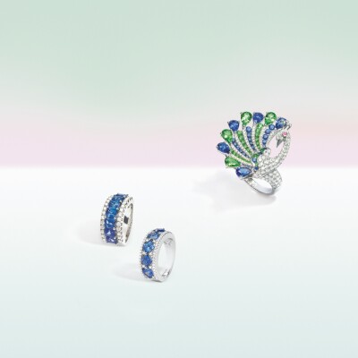 Bague Ringu en or blanc, saphirs et diamants