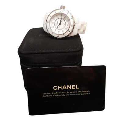 CHANEL J12