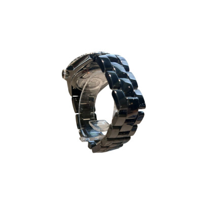 CHANEL J12