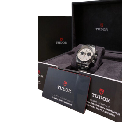 TUDOR Black Bay Chrono