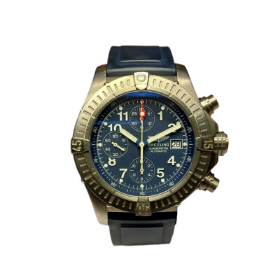 Breitling Avenger Chronographe
