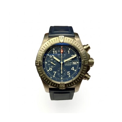 Breitling Avenger Chronographe