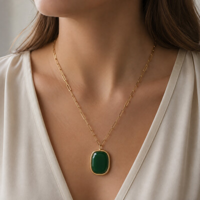 Collier Rinku en or rose et agate verte