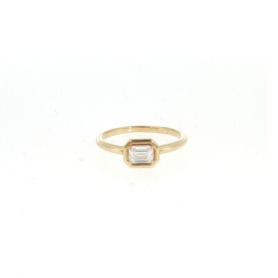 Bague en or jaune centre diamant