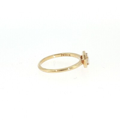 Bague en or jaune centre diamant